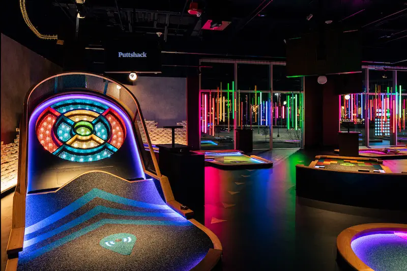 Image of a Puttshack course.